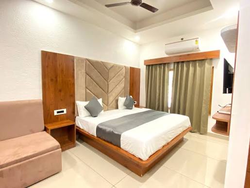 Modern double bed room in Kollur